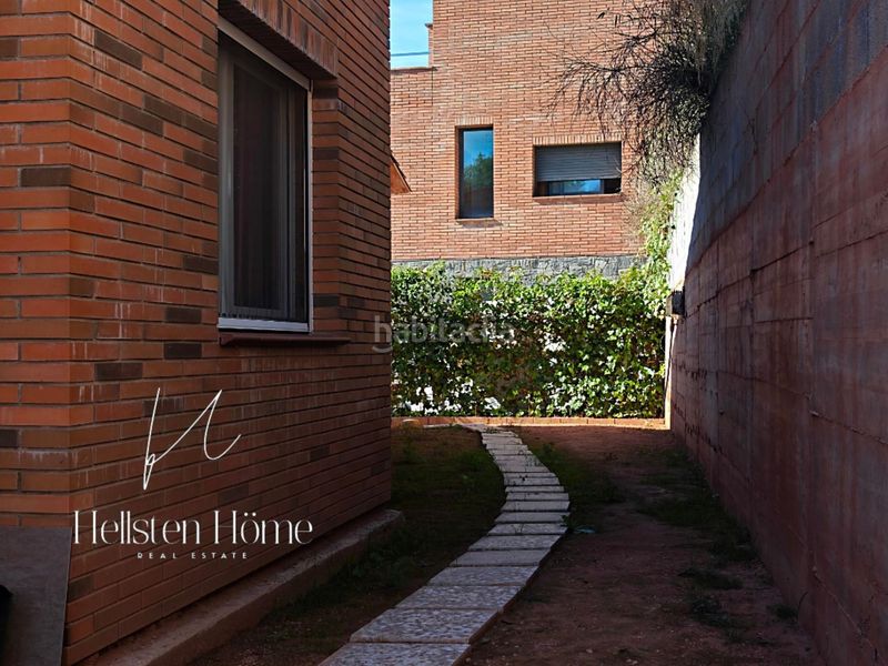 Foto a7b1484a-3635-4448-a504-19eb6ab491cb. Chalet en Corbera de Llobregat