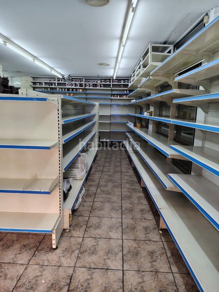 Foto 2c978cda-0d6d-4ade-b22c-ec8d92236d32. Lloguer local comercial a Cardenal Benlloch Mislata