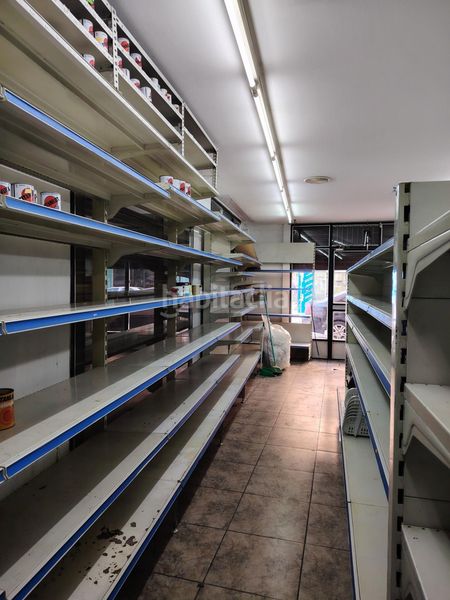 Foto a5210dbd-a747-4cfc-a591-5c71306be3a2. Lloguer local comercial a Cardenal Benlloch Mislata