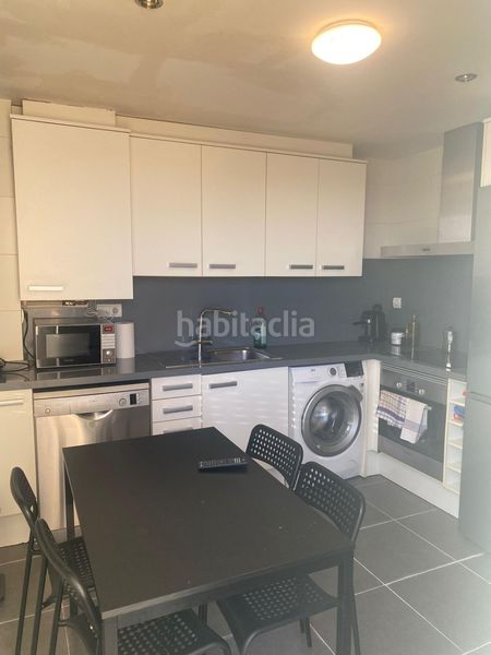 Foto f0d30ae7-4a59-4ac3-bd36-61ec011a202e. Flat with parking pool in La Constitución-Canaleta Mislata
