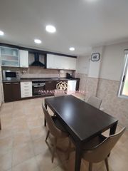 Appartamento in Cardenal Benlloch. Excelente vivienda reformada con terraza y garaje