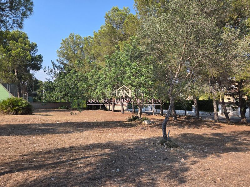 Foto ec76686c-bf8c-4617-9933-4ef81f22f6aa. Terreny residencial a La Cañada Paterna
