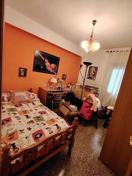 Foto 5df42fe3-4d2b-4203-8f3e-6a8a8c3ba610. Pis a La Constitución-Canaleta Mislata