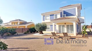 Chalet  Calle logroño. Independientes en purias