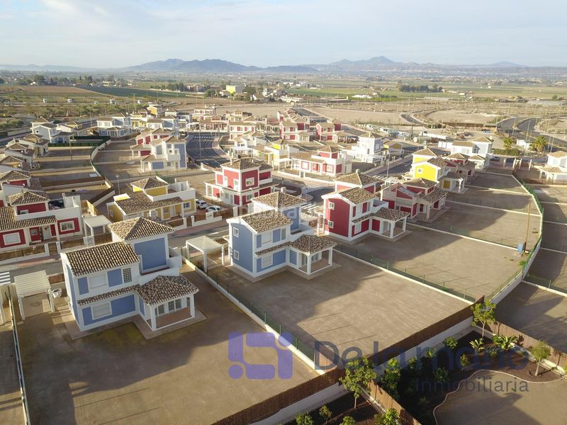 Foto dbbed595-4f60-4679-a5c2-4849fc40f0ee. Xalet amb aparcament a Purias Lorca