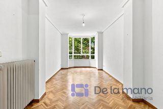 Lloguer Pis a Calle de las peñuelas 17. Acogedor y luminoso apartamento exterior con garaje en la finca!