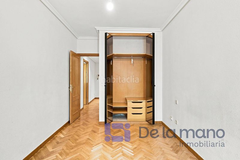 Foto 73a6a8a4-d64d-4a1f-99ae-4c94043b0ea8. Lloguer pis a calle de las peñuelas 17 a Acacias Madrid