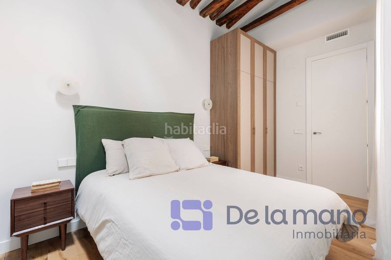 Foto 1bded0ee-f283-43d4-8a4b-4166824bed42. Àtic a plaza angel 3 a Cortes-Huertas Madrid