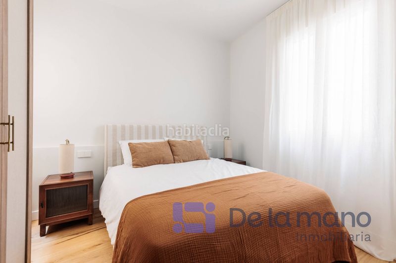 Foto fee84671-aa91-48ec-b87e-6375a9ec2985. Àtic a plaza angel 3 a Cortes-Huertas Madrid