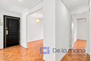Alquiler Piso en Calle marques de ahumada 18. Vivienda reformada con garaje y trastero incluido.
