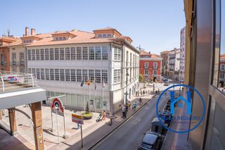 Pis  Calle del doctor graiño 7. Increíble piso en el centro de avilés
