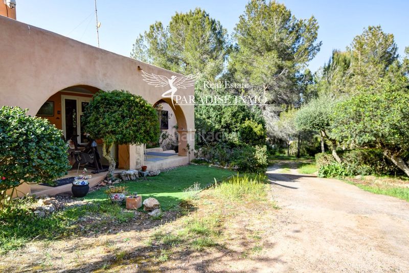 Foto c23ca15f-ecad-4b88-9740-8c1c43723b30. Xalet amb calefacció aparcament piscina a Sant Joan de Labritja