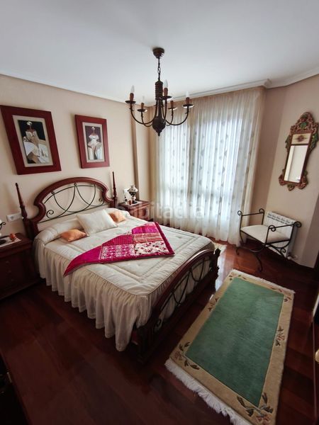 Foto 07ef43c6-d860-4f6a-8d0d-0e495fb8fc0a. Casa amb calefacció aparcament a El Puntal Laredo