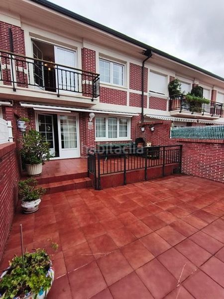 Foto 4865f736-c75a-42f8-b1cf-08492d173706. Casa amb calefacció aparcament a El Puntal Laredo