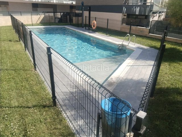 Foto 19ca69a6-2cc9-4373-8d4d-6a6bbf1e98e7. Casa amb calefacció piscina a Cotolino Castro - Urdiales