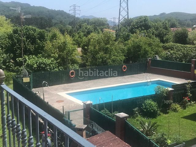 Foto aa7e063a-42d8-43b8-8d15-7366d934388f. Casa amb calefacció aparcament piscina a Arnuero