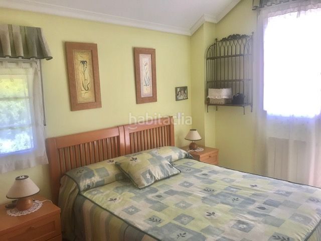 Foto bee477a7-b1a1-4337-97d1-d23305a43bf7. Casa amb calefacció aparcament piscina a Arnuero