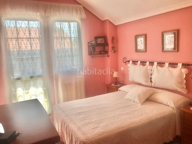 Foto f01c40fe-99e7-4cd3-bad7-df22f8ae8225. Casa amb calefacció aparcament piscina a Arnuero