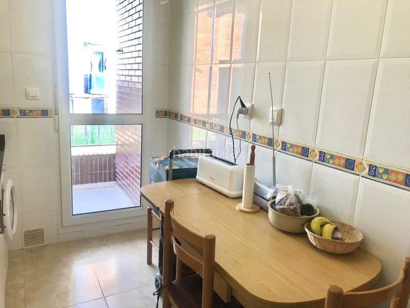 Foto a43aa385-313a-4969-9bd2-715969d47b08. Pis amb calefacció piscina a Tregadín Noja