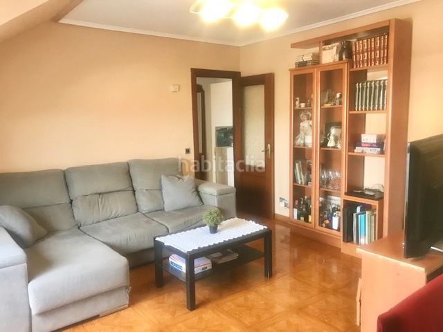 Foto 766822e6-1343-4954-a702-1470bf57580a. Àtic amb calefacció a Ris Noja