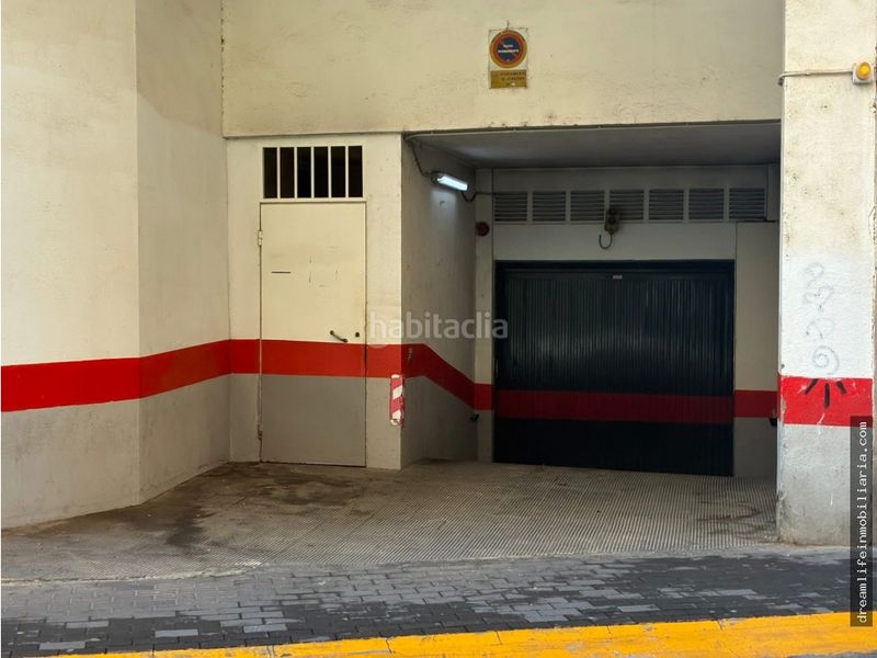 Foto d6931046-50d6-43fb-ae9c-436d60f845f7. Aparcament cotxe a Centro Almazora / Almassora