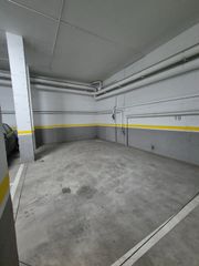 Autoparkplatz  Calle de juli�n casado. Plaza de garaje doble