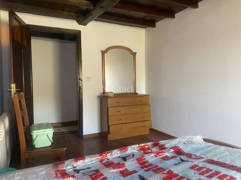 Foto 750cb7df-f627-4807-84cf-d1c56c3fad0c. Casa a castelo 17 a Lalín