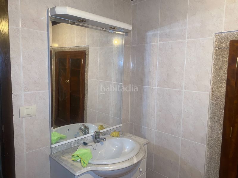 Foto af30f327-54c2-41c1-9d70-b86a44962f9c. Casa a castelo 17 a Lalín
