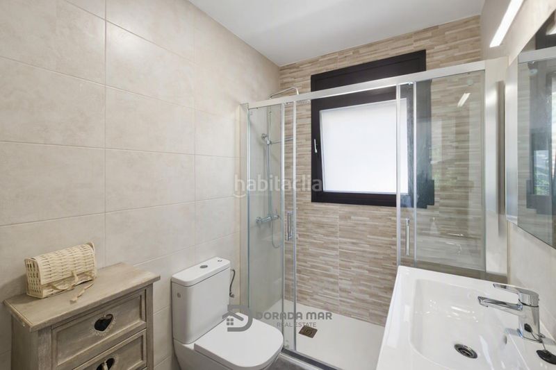Foto 5f641b64-b0d0-4547-9f6d-6718b459012e. Casa amb piscina a Olivella