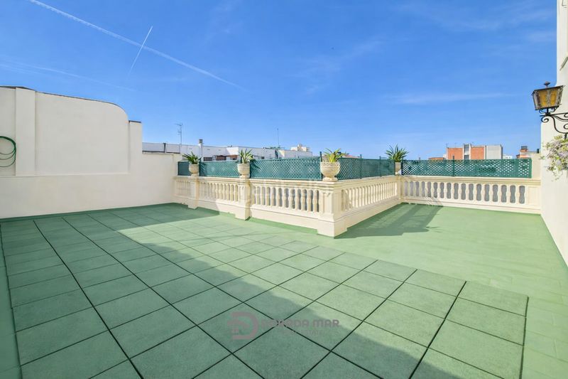 Foto 5cb1fbf8-c717-4439-abf1-870a81d5c89a. Edifici a Centrevila Vilanova i la Geltrú