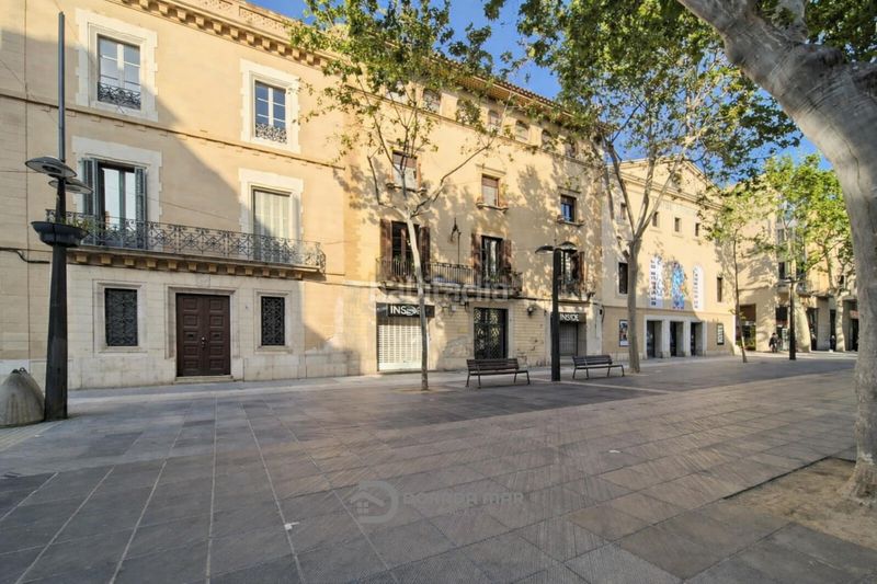Foto cc91149f-9030-4163-ad7c-fd4d420effda. Edifici a Centrevila Vilanova i la Geltrú