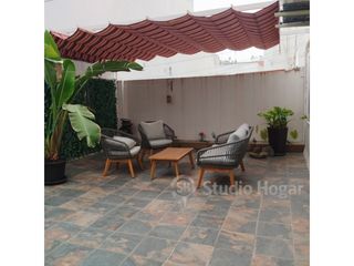 Etagenwohnung  Calle jose luis de casso. Precioso piso con terraza propia 50m. en el coraz�n de nervi�n