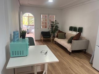 Appartement  Calle la monta�ita 12. Piso reci�n reformado en los cristianos