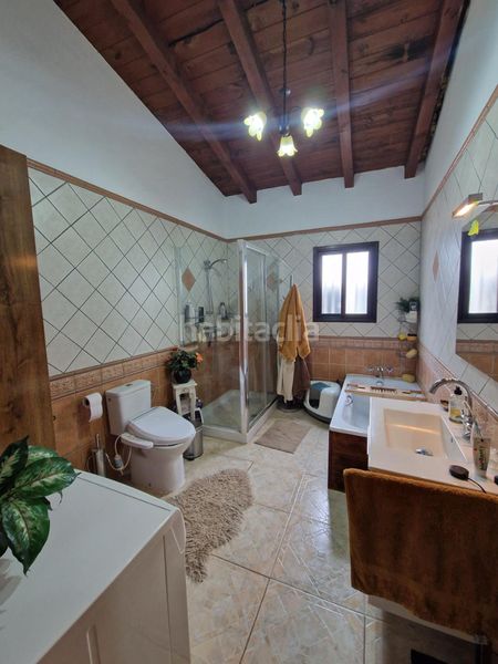 Foto 2a5dd8da-f26e-4e5c-928d-ccf61ca7bb71. Masía en n/a maravillosa casa con vistas al océano en Guía de Isora