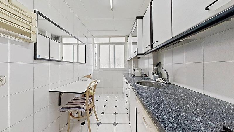 Foto c2efeaf5-777a-490a-82f3-13782d9d50eb. Piso  en la misma rambla del Poblenou en Poblenou Barcelona