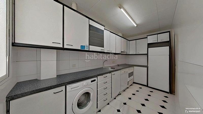 Foto ce0c927d-3041-4fc4-801e-21a151145c6e. Piso  en la misma rambla del Poblenou en Poblenou Barcelona