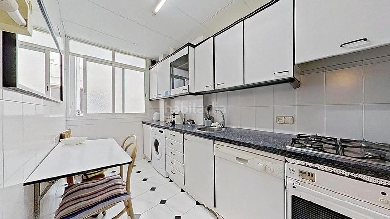 Foto cf8093e2-0a38-4480-9fb6-c0a3f1c6ed17. Piso  en la misma rambla del Poblenou en Poblenou Barcelona