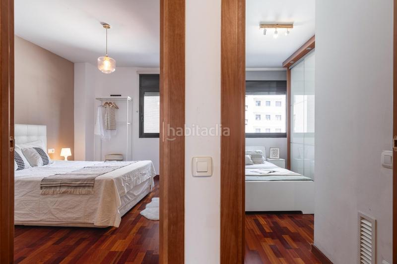 Foto 70aa553f-2dd8-4fe5-b849-e10e5f2ea4d0. Piso vivienda luminosa con terraza y parking junto a la rambla del Poblenou en Barcelona