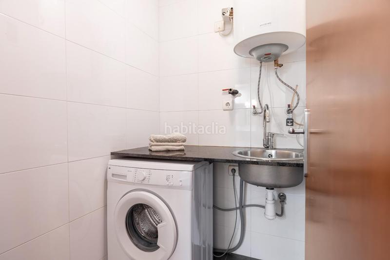 Foto 79767eb8-443a-4513-969c-f04ec5d0e7fd. Piso vivienda luminosa con terraza y parking junto a la rambla del Poblenou en Barcelona