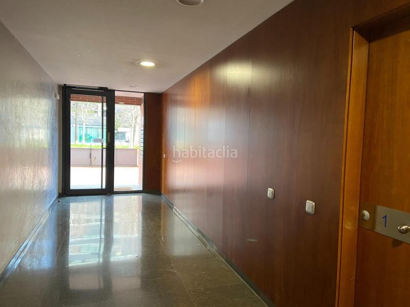 Foto ff174308-435e-4cc3-bfdb-d9c6a52a74cc. Piso vivienda luminosa con terraza y parking junto a la rambla del Poblenou en Barcelona