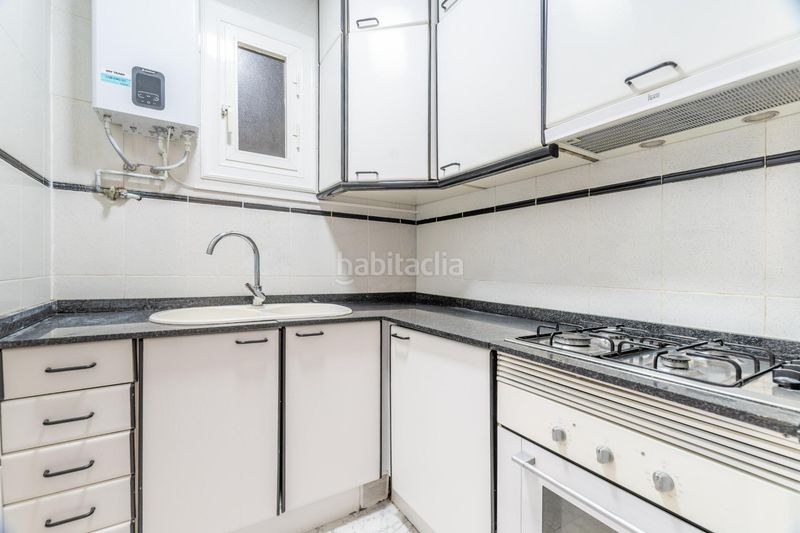 Foto f69b875e-f773-4d54-8bdc-23ec5a283599. Pis a Poblenou Barcelona