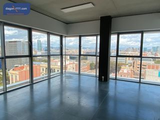 Miete B�ro in Carrer doctor trueta 183. Peque�a oficina de ensue�o en poble nou 22