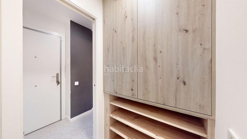 Foto e6d0ceaf-fa35-450b-8c12-6e8077ab1dcf. Pis amb calefacció aparcament piscina a Provençals del Poblenou Barcelona