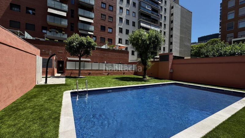 Foto fcc50497-8e4e-4805-9ae0-eafb14004f8f. Pis amb calefacció aparcament piscina a Provençals del Poblenou Barcelona