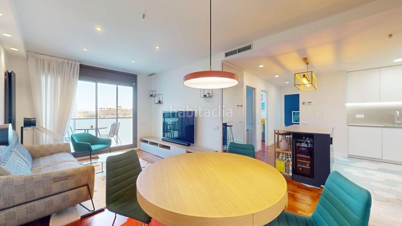 Foto 1020e4e2-1a64-45e0-9c19-7d3281294096. Piso en Provençals del Poblenou Barcelona