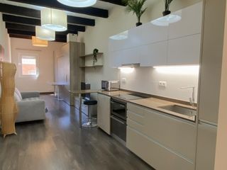 Apartment  Amistat. Apartamento  con encanto reformado al lado de la playa de la mar