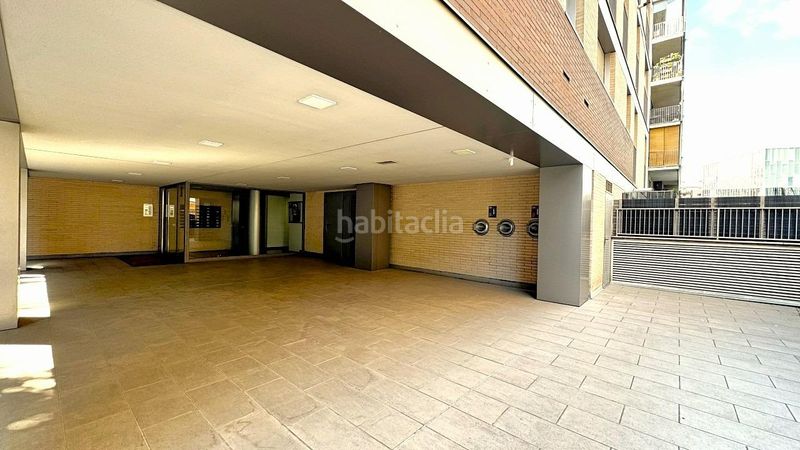 Foto 0e4422a2-12ef-4199-9405-20c691891f3c. Pis amb aparcament a Poblenou Barcelona