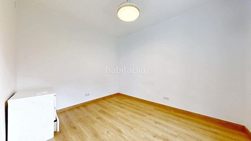 Foto b302e01c-c277-4e89-8a26-e9cbb1b6db23. Pis a Provençals del Poblenou Barcelona
