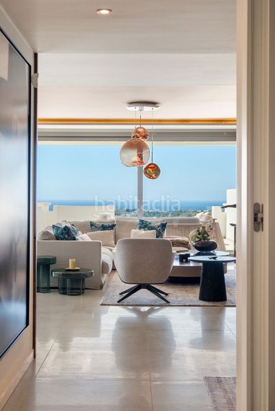 Foto 0f6695af-4cab-4344-b0e5-53b721a32fb2. Àtic amb aparcament piscina a Los Naranjos Marbella