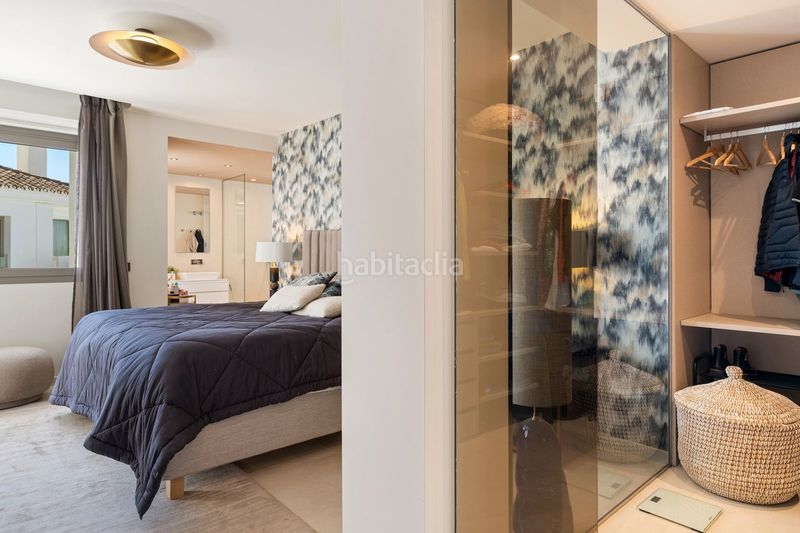 Foto 36f3415f-5536-4b81-aa6a-0abb4e34d5a6. Àtic amb aparcament piscina a Los Naranjos Marbella